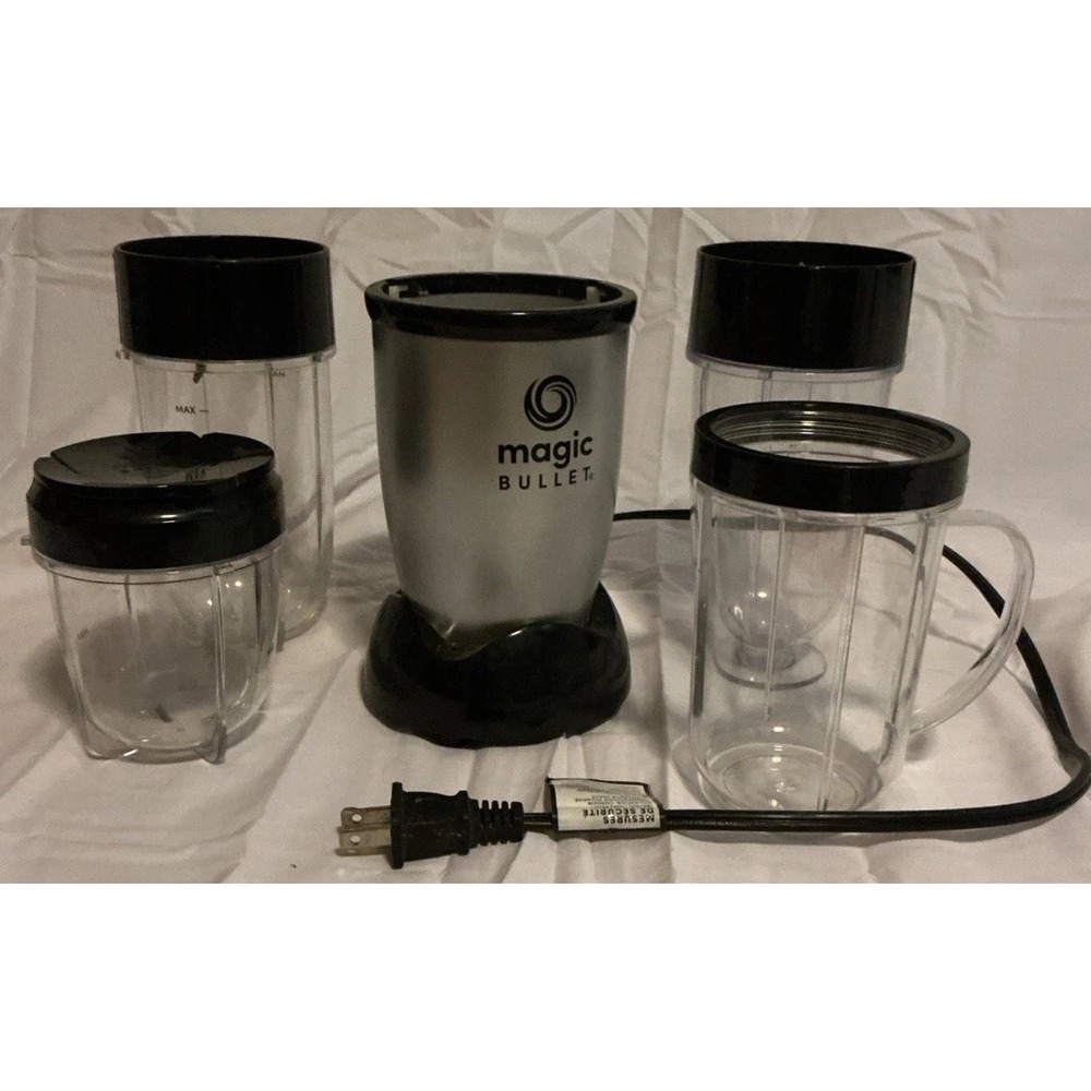 The Magic Bullet 9 Piece‎ Set Personal Blender & Mixer MBR-1101 Silver